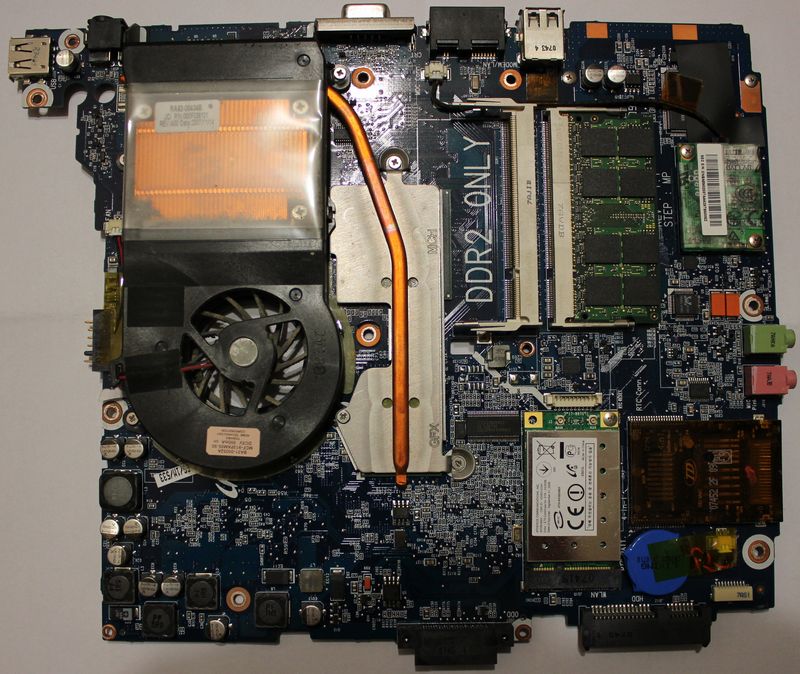разборка и чистка ноутбука Samsung R25