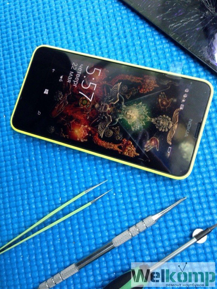 экран на Nokia Lumia 630